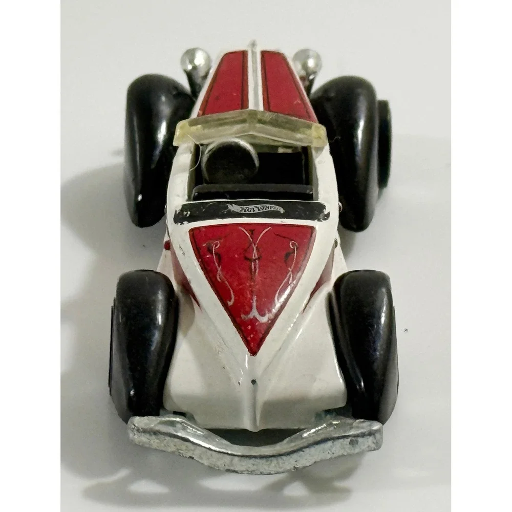 Hot‎ Wheels 1935 Classic Caddy Diecast Car 1:64 Red White Vintage 1978 Mattel